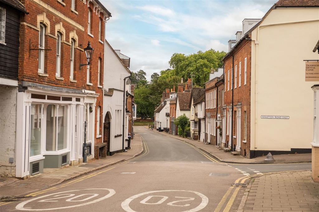 Lansdowne House, Hitchin-58.jpg