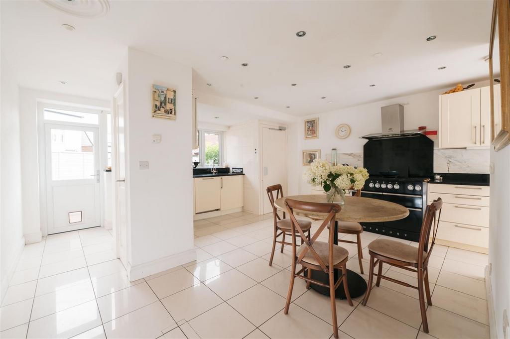 Lansdowne House, Hitchin-05.jpg