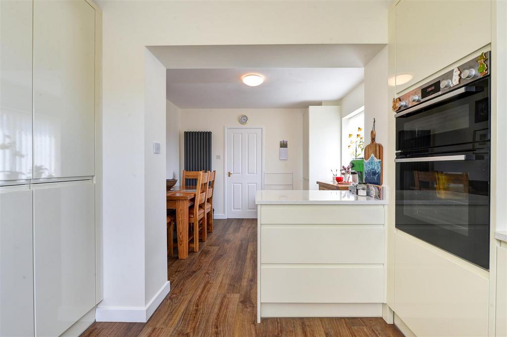 Ash kitchen diner 9157.jpg