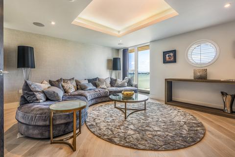 4 bedroom penthouse for sale, Shore Road, Sandbanks, Poole, Dorset, BH13