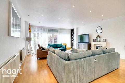 undefined, Sutherland Avenue, WESTERHAM