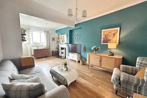 4 bedroom end of terrace house for sale, Greenfield Terrace, Bridgend CF32