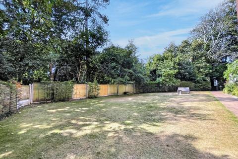 2 bedroom flat for sale, Bournemouth