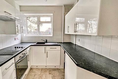 2 bedroom flat for sale, Bournemouth
