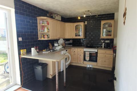 undefined, Poplar Grove, Conisbrough, Doncaster, South Yorkshire, DN12