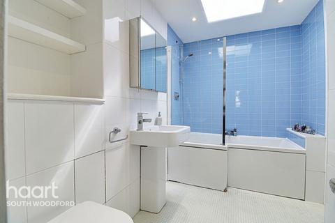 2 bedroom flat for sale, Bedford Road, South Woodford