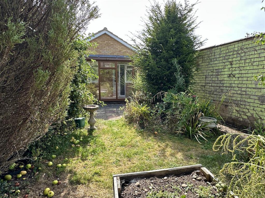 Rear garden to house