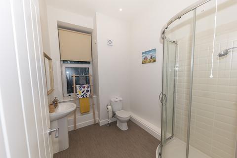 2 bedroom apartment to rent, Hanover St, Swansea