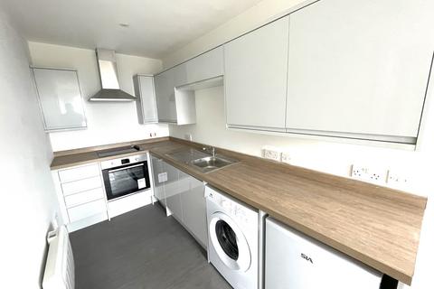 2 bedroom apartment to rent, Hanover St, Swansea
