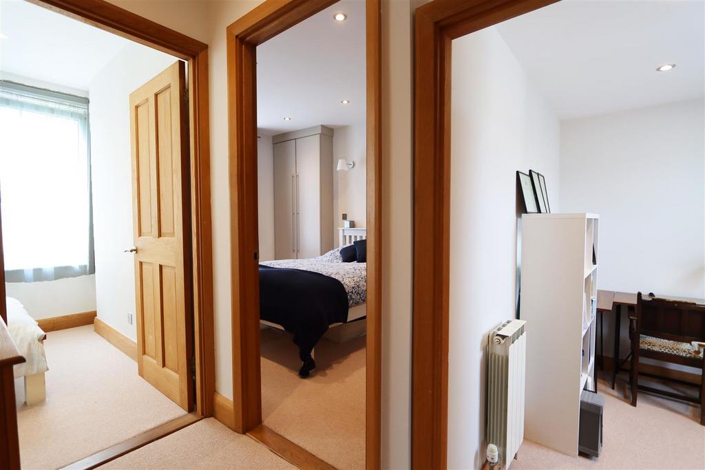 Upstairs landing edit 1.jpeg