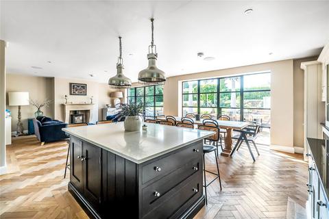 Crosslanes Clandon Road, West Clandon, Guildford, GU4 7UW