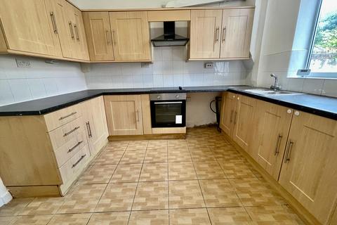 3 bedroom house to rent, Dallas Street, Preston PR1