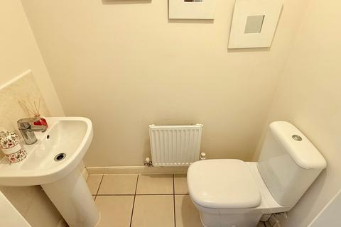 2 bedroom end of terrace house for sale, Maxwell Crescent, Timken Estate, NN5 6WA