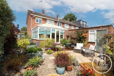 2 bedroom end of terrace house for sale, Marham Road, Lowestoft, NR32