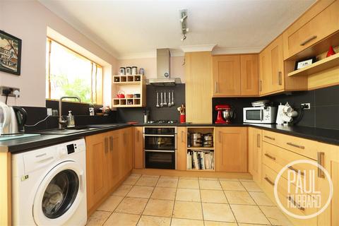 2 bedroom end of terrace house for sale, Marham Road, Lowestoft, NR32