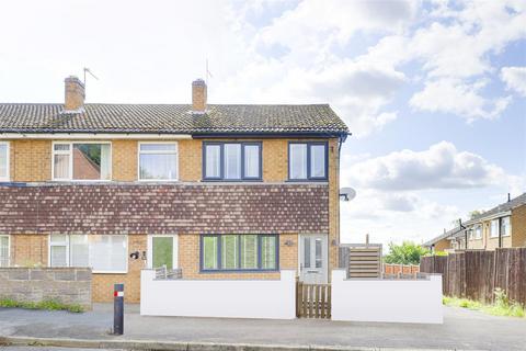 3 bedroom semi-detached house for sale, Besecar Avenue, Gedling NG4