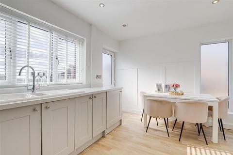 3 bedroom semi-detached house for sale, Besecar Avenue, Nottingham NG4