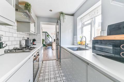 36 The Drive, Thornton Heath, CR7 8LA