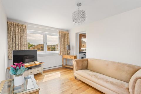 12/5 Clark Place, Edinburgh, EH5 3BQ