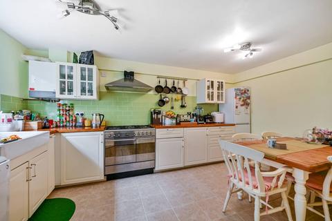 undefined, Willingham Way, Kingston, Kingston upon Thames, KT1