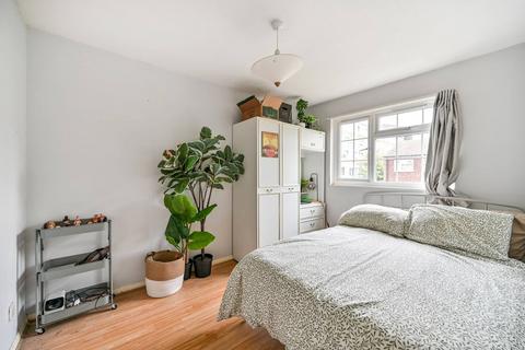 undefined, Willingham Way, Kingston, Kingston upon Thames, KT1