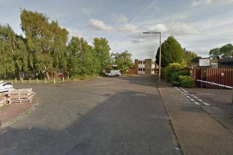 undefined, Loverock Road, Reading RG30