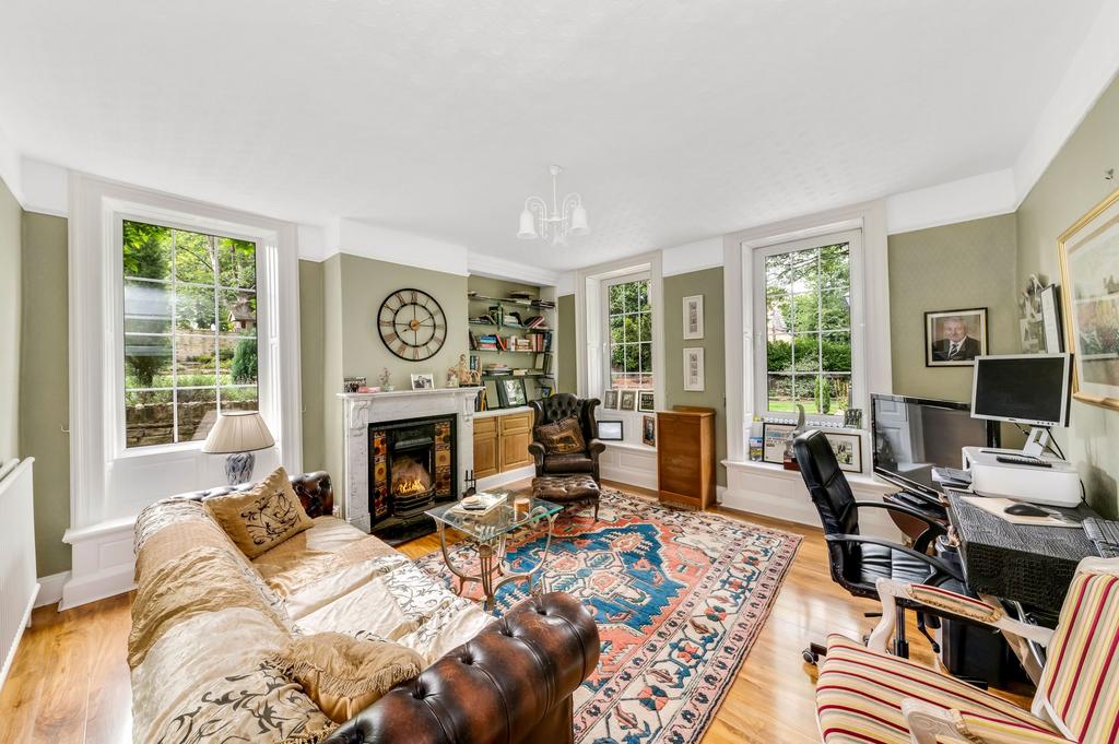 Second sitting room
