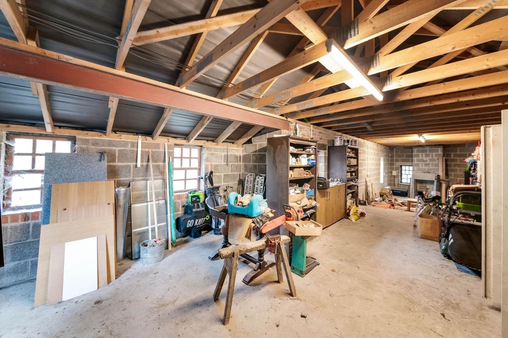 Cottage / workshop