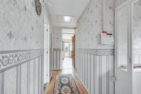2 bedroom detached bungalow for sale, Wollaton Paddocks, Nottingham