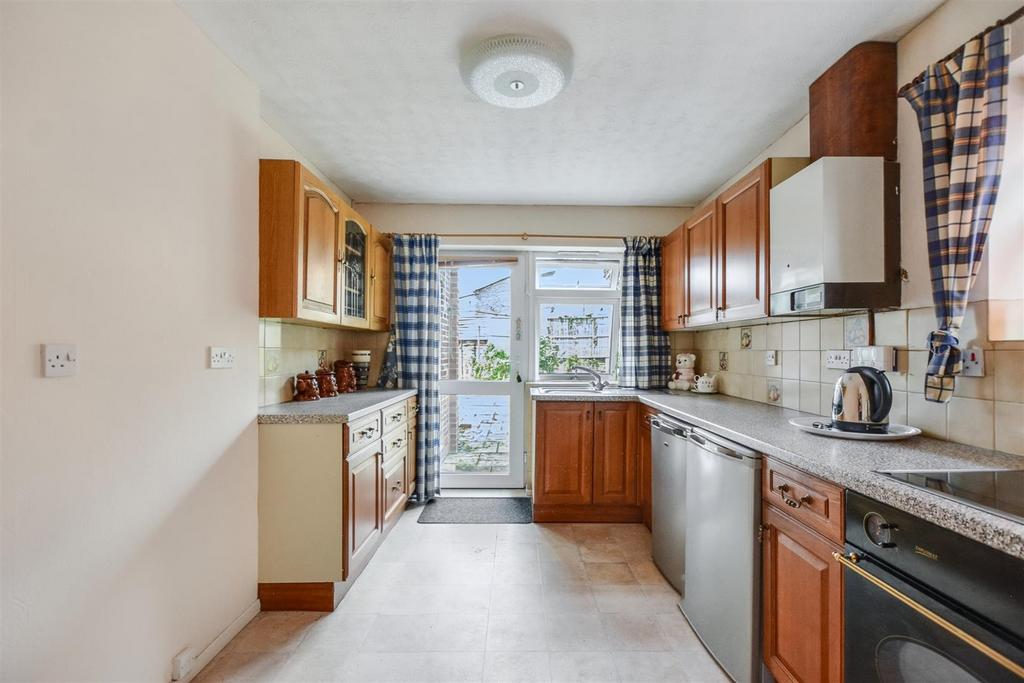 Kitchen 1.jpeg