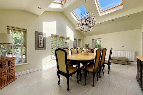4 bedroom detached house for sale, Grove Park, Southport PR9