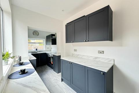 3 bedroom semi-detached house for sale, Warwick Road South, Firswood