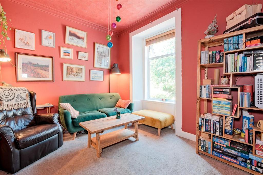 Bedroom 3/Sitting