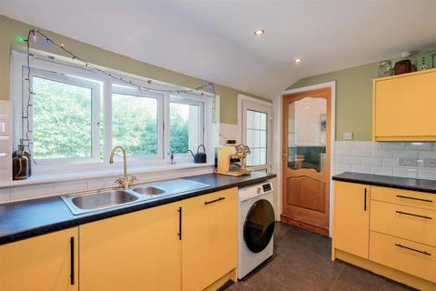 5 Beechwood Crescent, Lesmahagow, Lanark, ML11 0ET