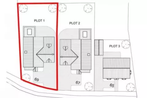 4 bedroom property with land for sale - View 3