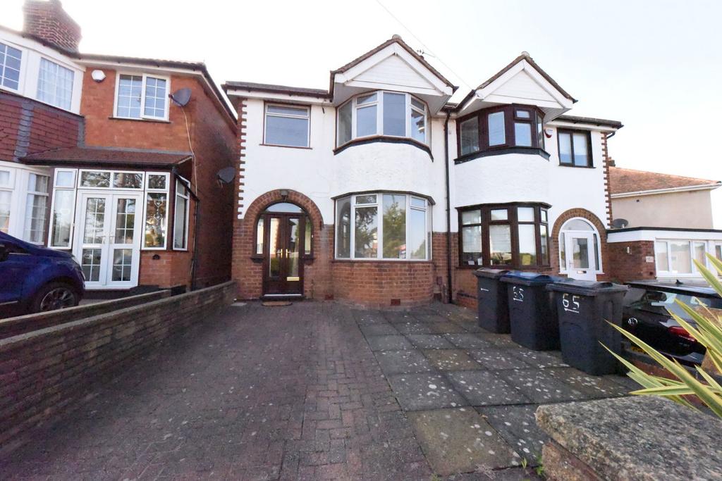 Bradstock Road, Birmingham B30 3 bed semi-detached house - £250,000
