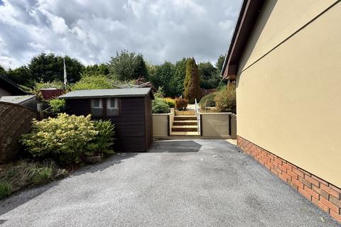 2 bedroom semi-detached bungalow for sale, Brynglas, Penygroes, Llanelli, Carmarthenshire.