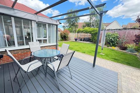 4 bedroom detached house for sale, Langham Drive, Rayleigh