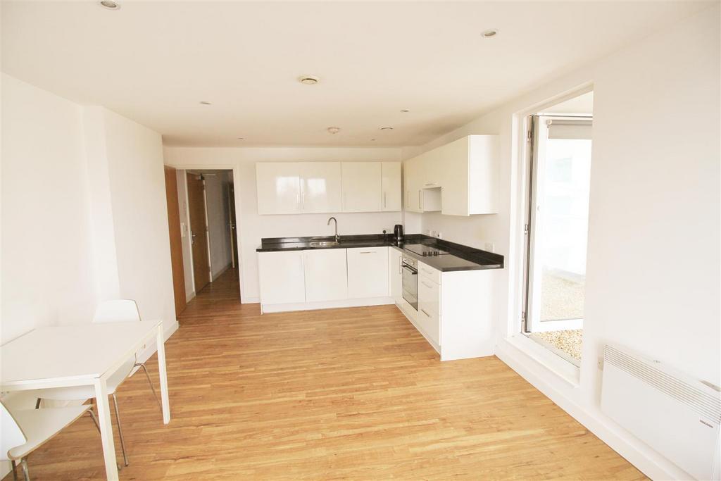 Apartment in Salford - View 2