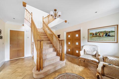 6 bedroom detached house for sale, Cleopatra Close, Stanmore