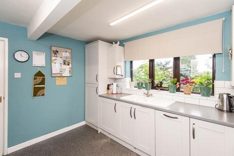 1 Barnfield Close, Holmewood, Chesterfield, S42 5RH