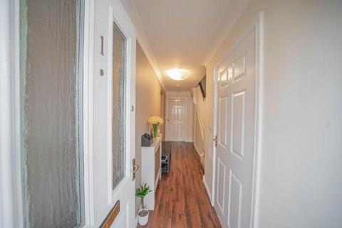 undefined, Ovett Gardens, Gateshead NE8