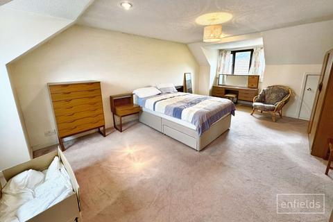 undefined, Southampton SO16
