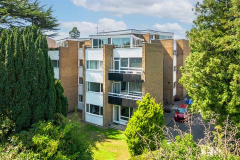 Oathall Road, Haywards Heath