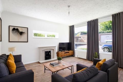2 bedroom flat for sale, Oathall Road, Haywards Heath