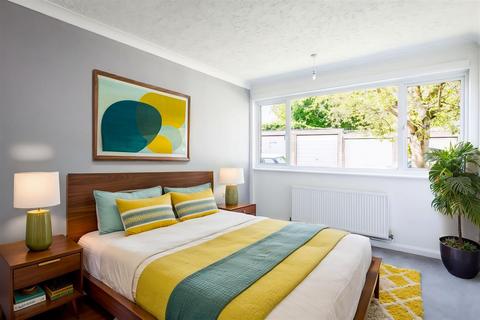 2 bedroom flat for sale, Oathall Road, Haywards Heath