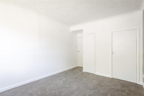 2 bedroom flat for sale, Oathall Road, Haywards Heath