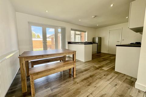 undefined, 1 Glengarry Gardens, Finchfield