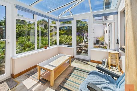 16 Middlegates, St Agnes, TR5 0UH