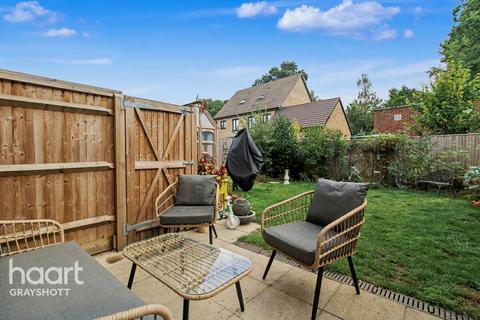 3 bedroom end of terrace house for sale, Monarch Green, Bordon